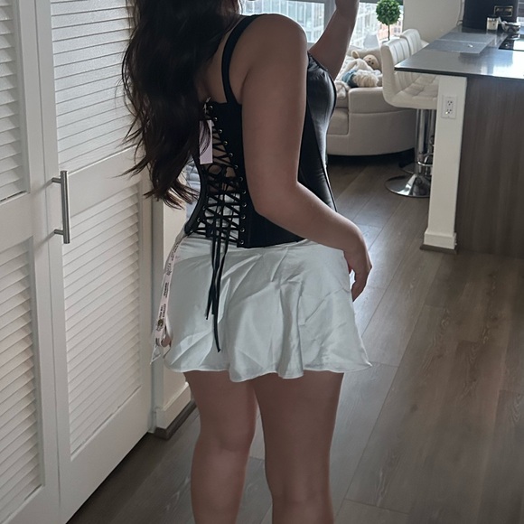 VS Black Satin Corset - Picture 6 of 8